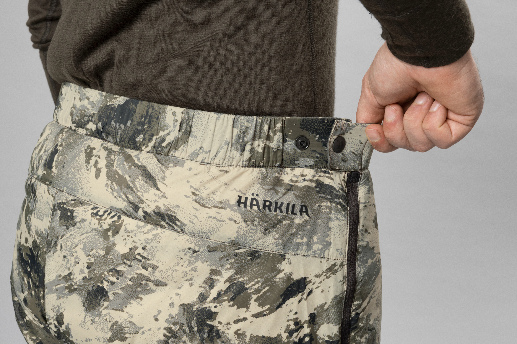 Брюки Harkila Mountain Hunter Expedition packable Down trousers - 98 AXIS MSP Mountain — изображение 6